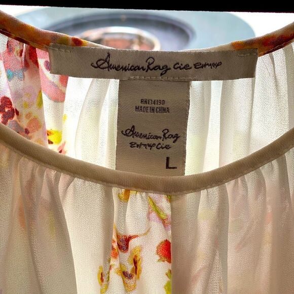 AMERICAN RAG CIE Semi Sheer Floral Chiffon Tie-Front Keyhole Lace Sleeve Blouse - Picture 6 of 6